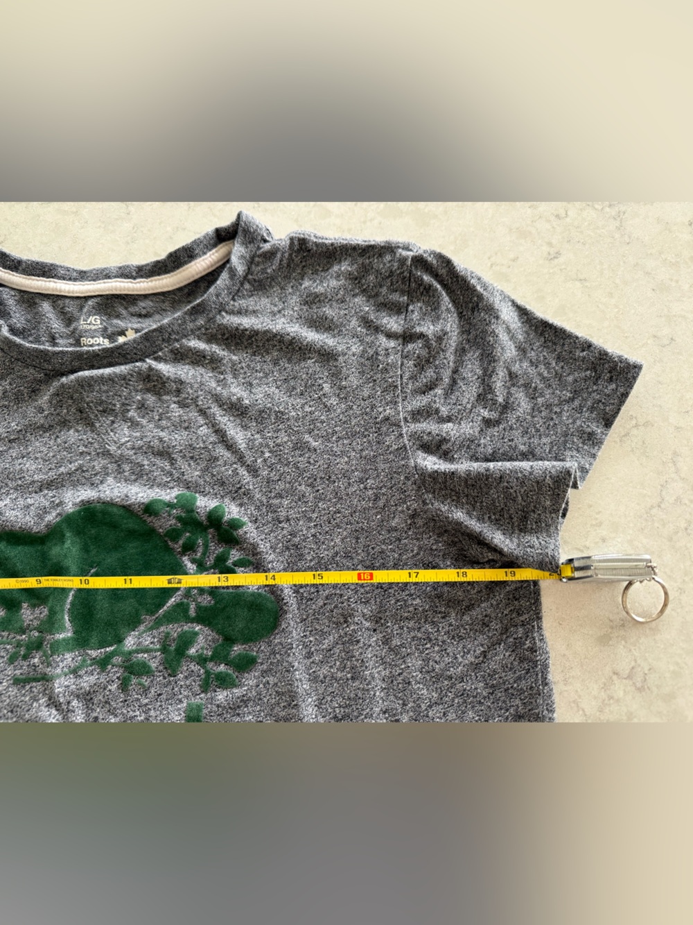 Roots women’s Grey Tee with Green Canada Beaver Logo - Picture 10 of 11